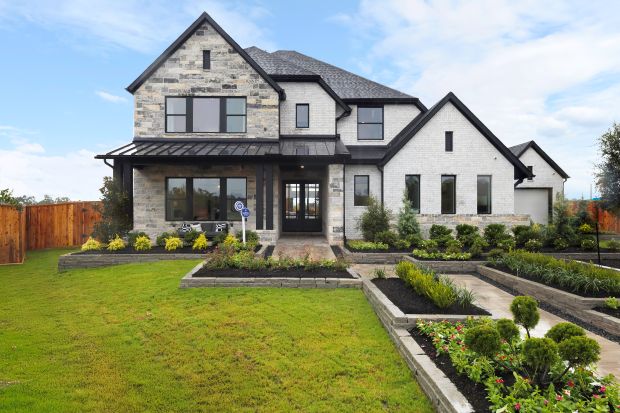 The Mozart - Front Exterior