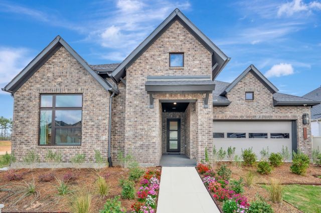 The Begonia - Front Exterior