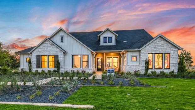 The Monterey - Front Exterior