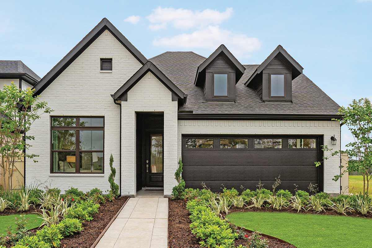 The Genoa - Front Exterior