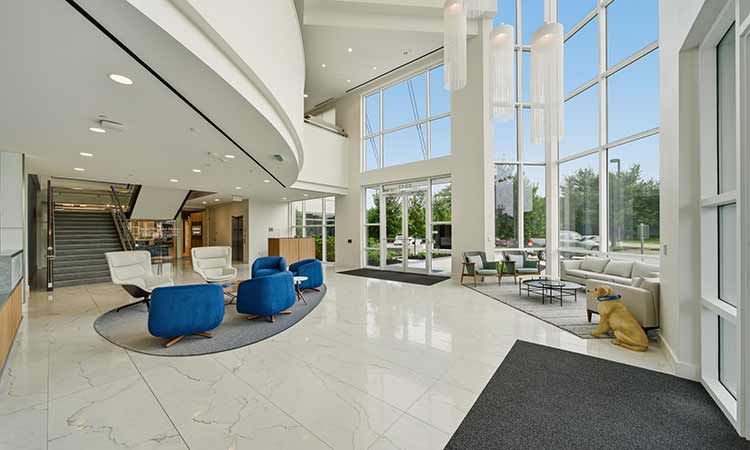 Modern, collaborative spaces support team members and customer meetings.