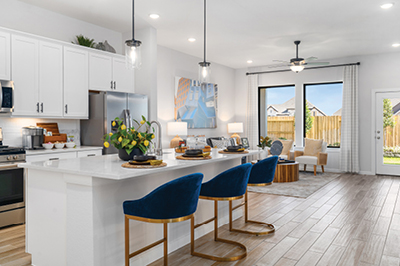 Enjoy a scavenger hunt through our Quick Move-in Homes, along with sweet treats and giveaways.