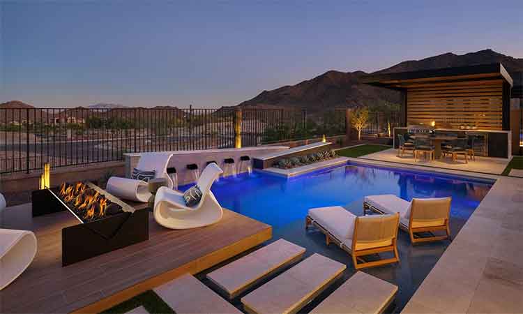 The Montura - Outdoor Living