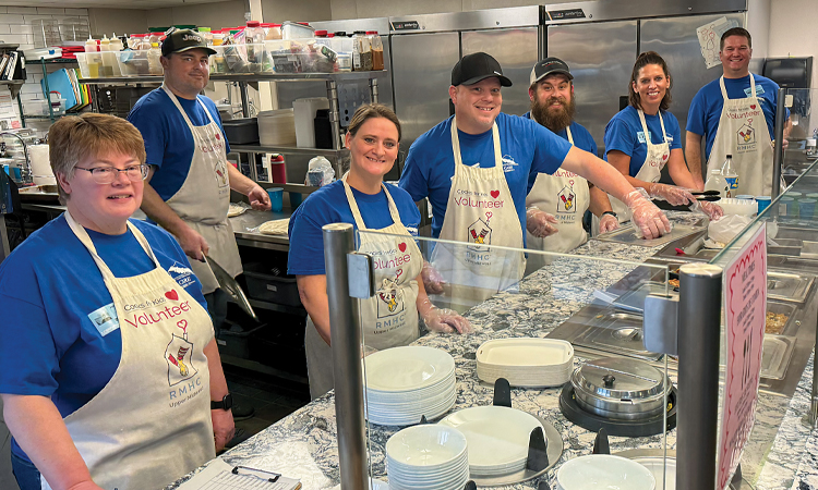 Team Members in Minneapolis/St. Paul prepared and served lunch at the Ronald McDonald House in Children’s Minnesota Minneapolis Hospital.