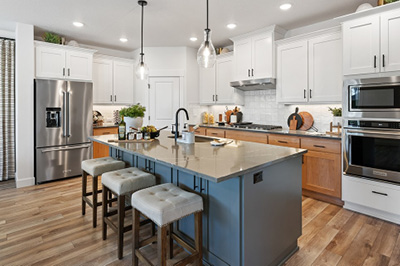 Tour our new model home and discover your dream home in Ridgefield, WA! 