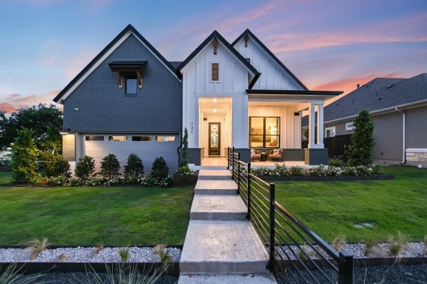 The Lavender - Front Exterior