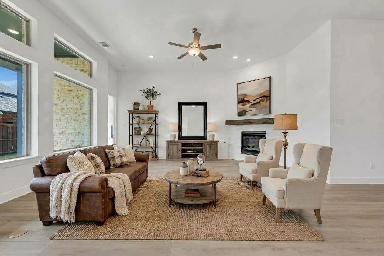 Gresham at 1611 Cedarberry Drive, Northlake, Texas: photo 3